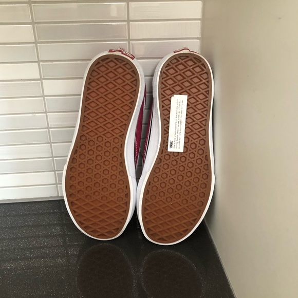 EUC Vans suede and canvas kids sneakers - Picture 8 of 10